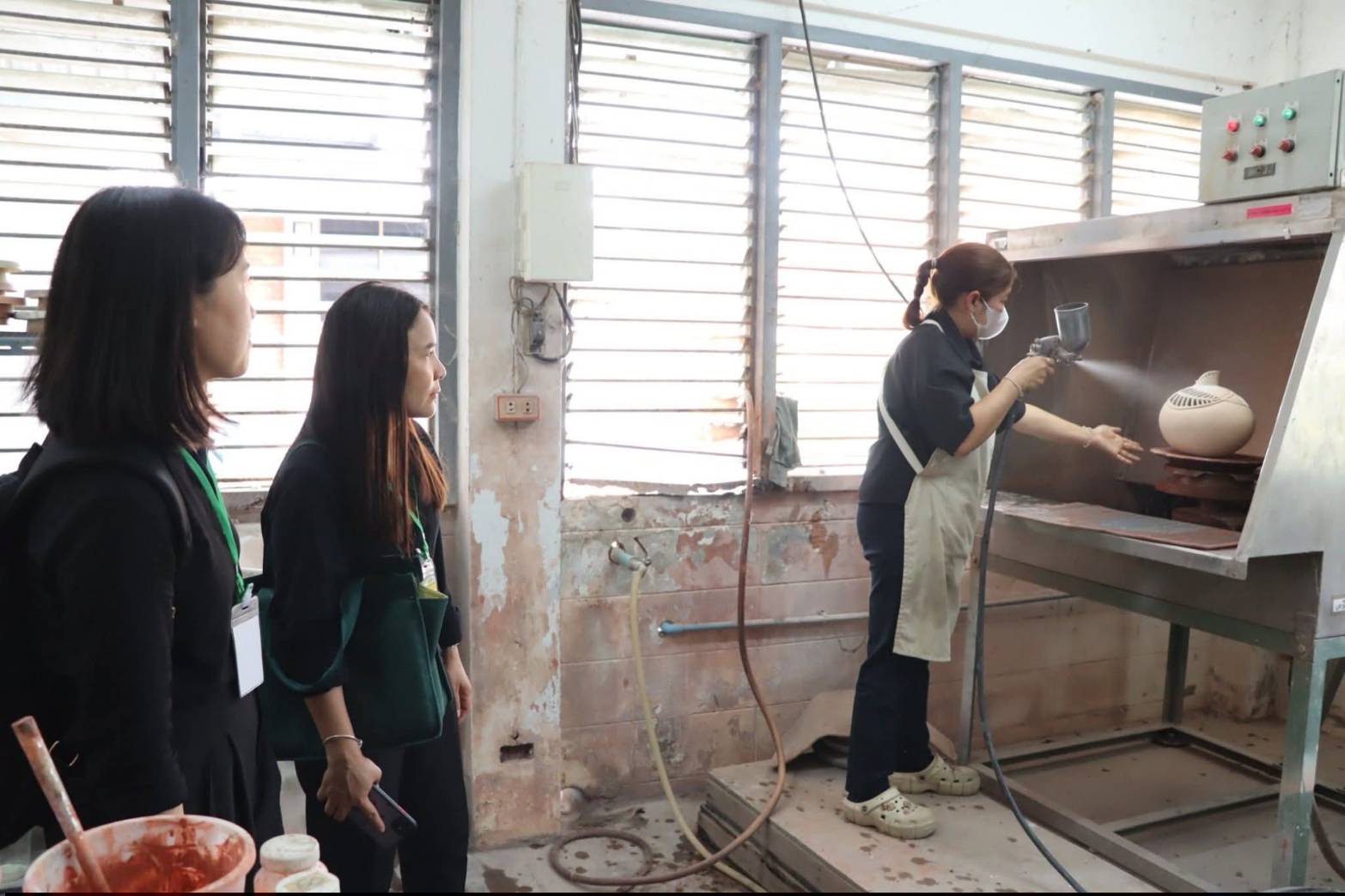 title - ผู้อำนวยการกลุ่มฝึกอบรมและการพัฒนาผลิตภัณฑ์ (ศพส.) ได้รับเชิญเป็นผู้บรรยายพิเศษ  ให้แก่ ข้าราชการใหม่ รุ่นที่ 10 หลักสูตร ต้นกล้าข้าราชการ ประจำปีงบประมาณ พ.ศ. 2569 ณ ห้องประชุมอาคาร 100 ปี ศูนย์ส่งเสริมและพัฒนาอาชีพเสริมนอกภาคการเกษตร